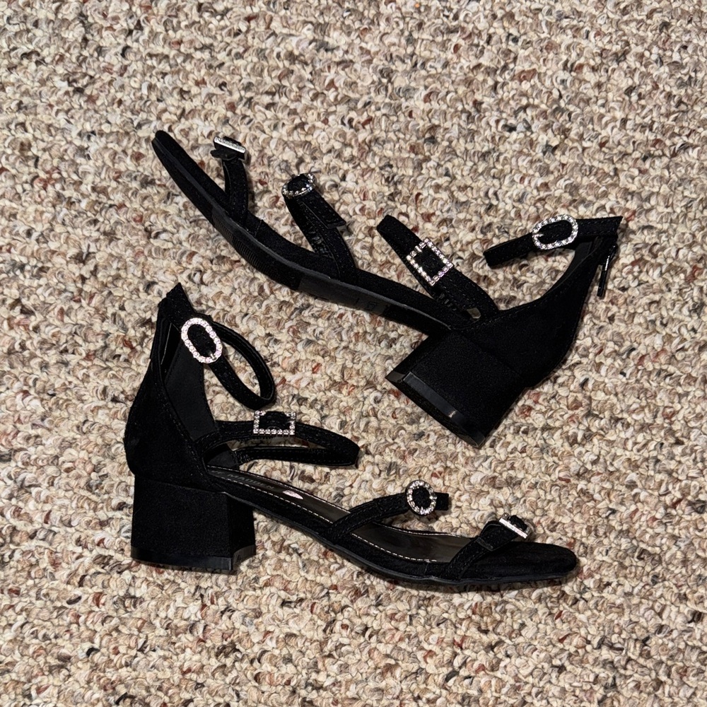 Steve Madden Black Multi-Strap Heels- Girls Size 2 - Picture 7 of 8